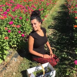 Meet your Posher, Crystal